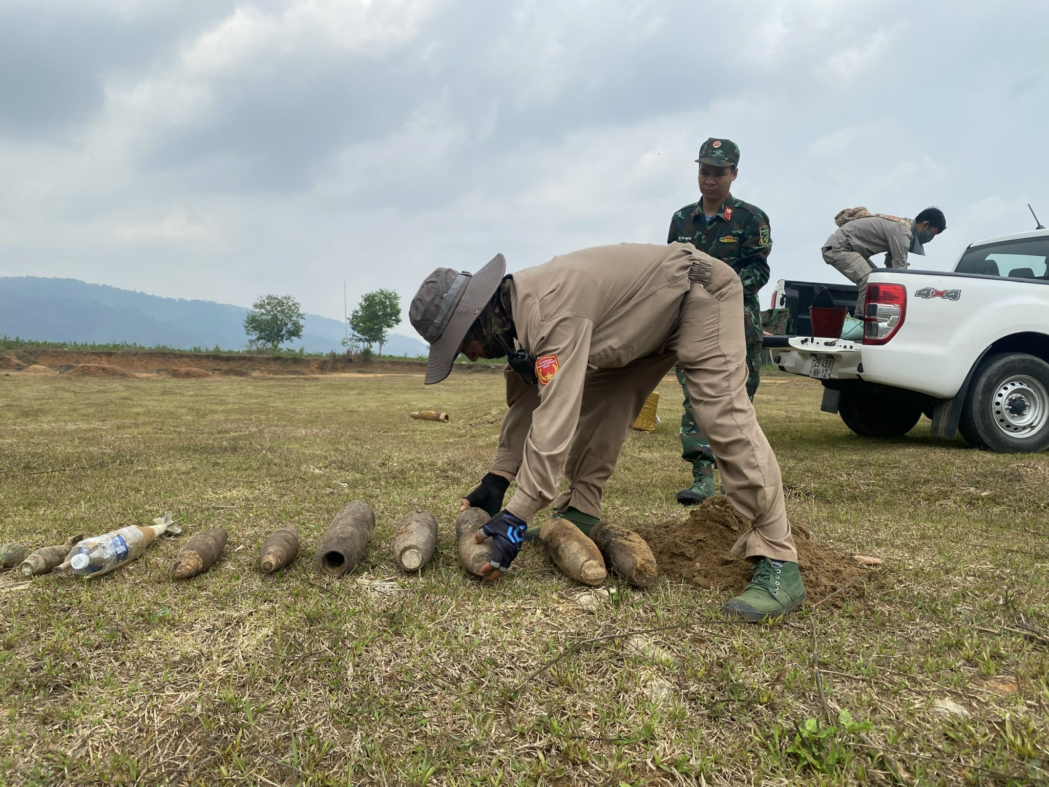 Hủy nổ thành công bom mìn, vật nổ đợt 3 được rà phá tại Quảng Ngãi