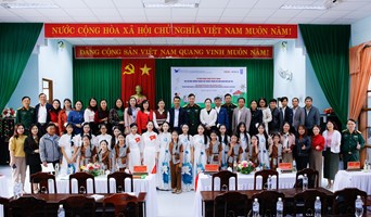 Phát động cuộc thi vẽ tranh Đại sứ học đường chung tay phòng tránh tai nạn bom mìn vật nổ tại huyện A Lưới tỉnh Thừa Thiên Huế.